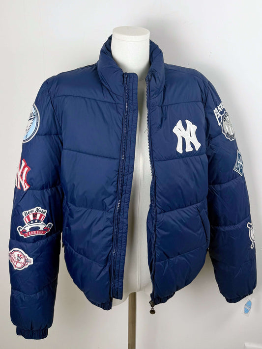 Yankees patches puffer jacket | Laura Stappers Vintage