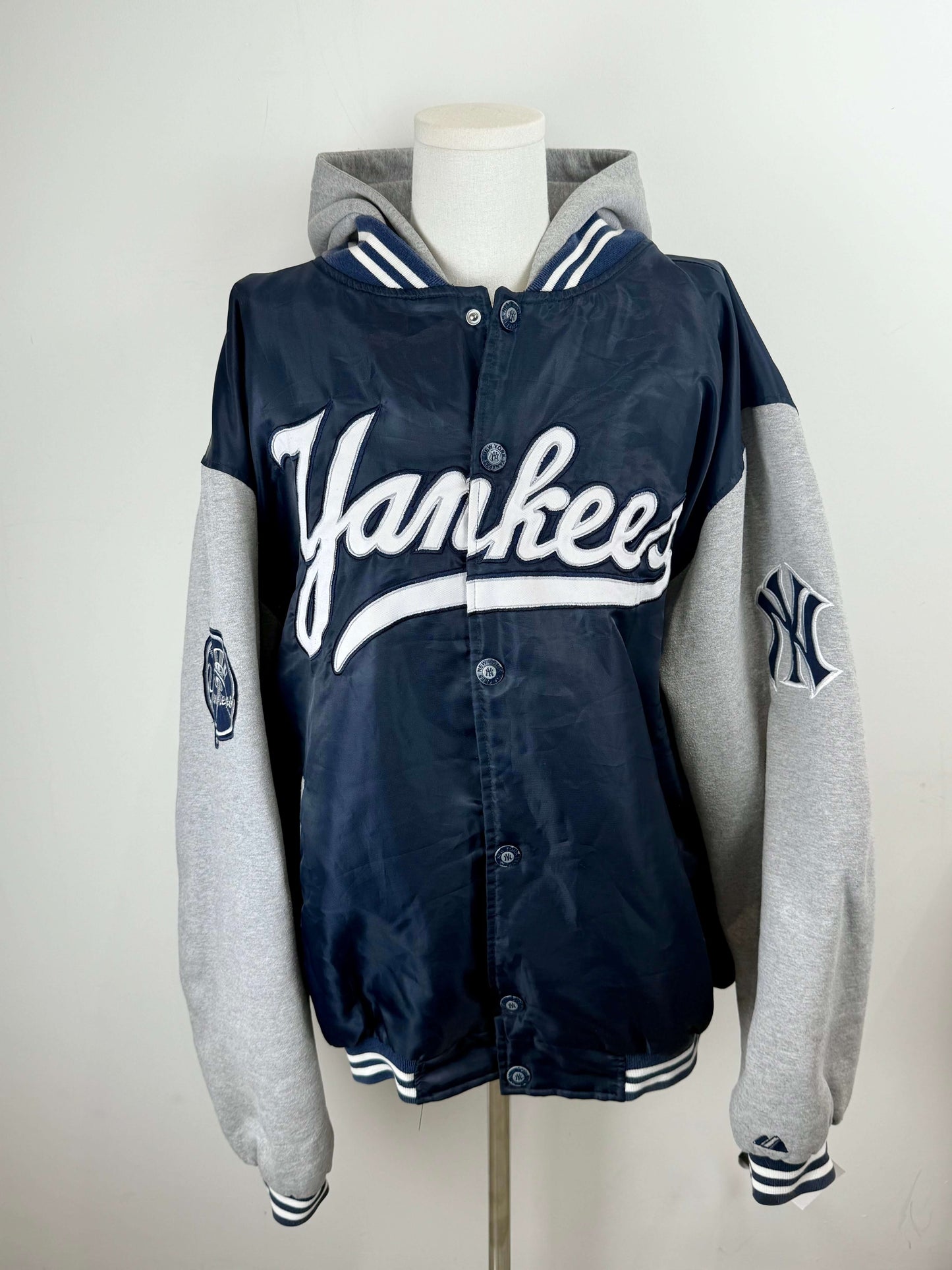 Yankees hooded bomber spell out | Laura Stappers Vintage