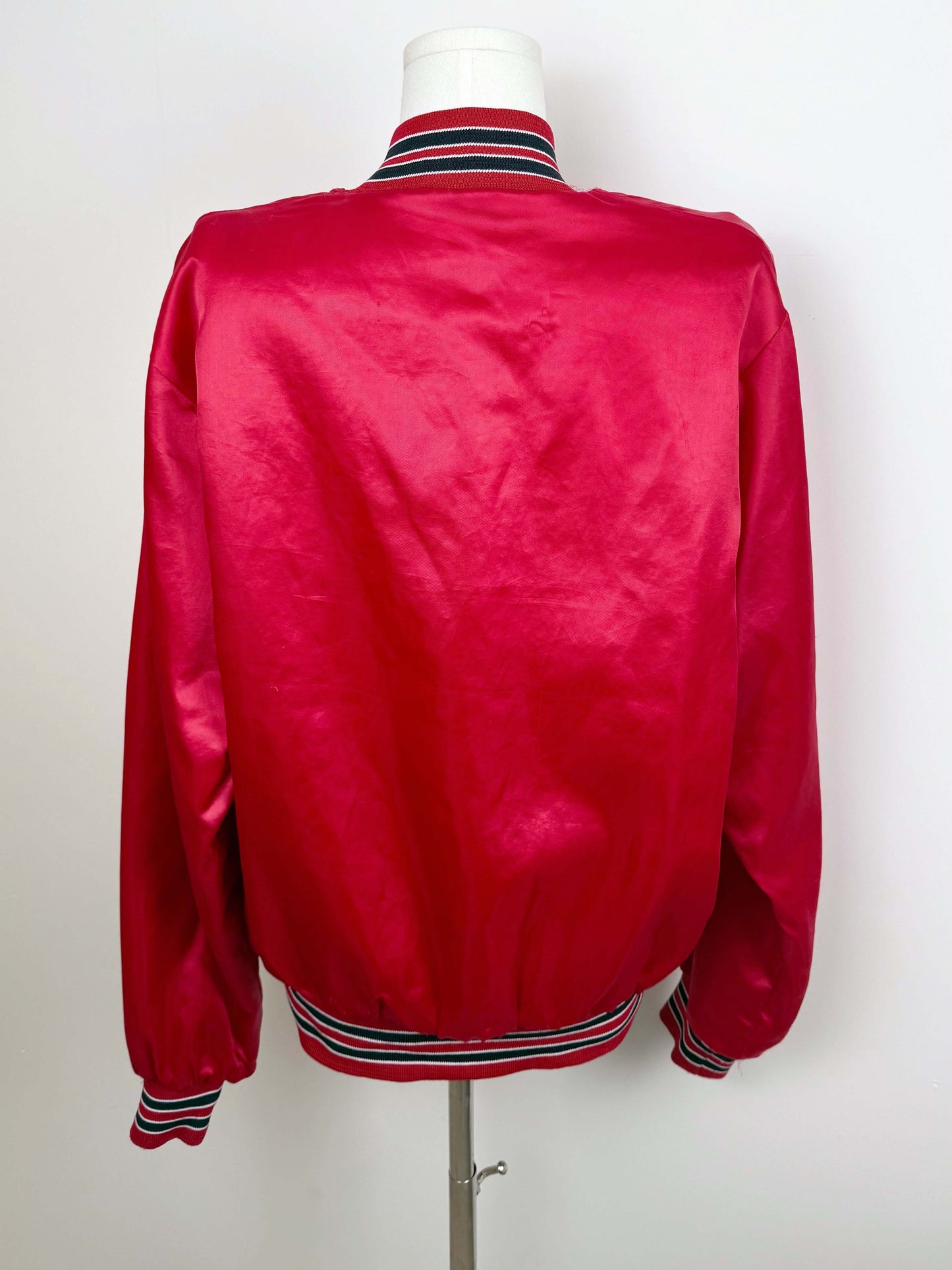 Portland Trail Blazers red jacket | Laura Stappers Vintage