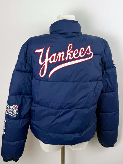 Yankees patches puffer jacket | Laura Stappers Vintage