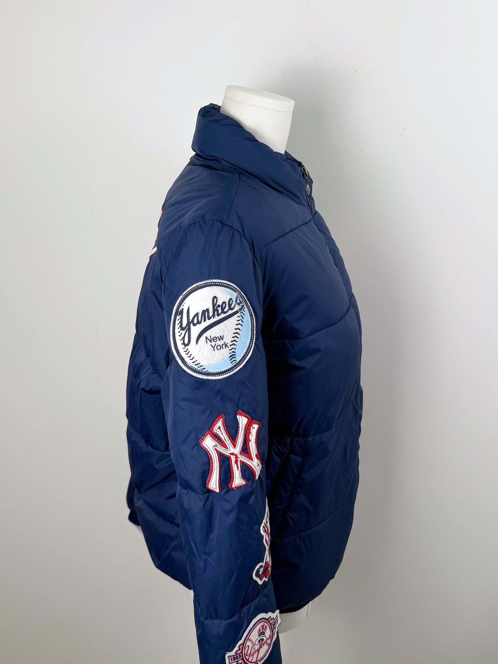 Yankees patches puffer jacket | Laura Stappers Vintage