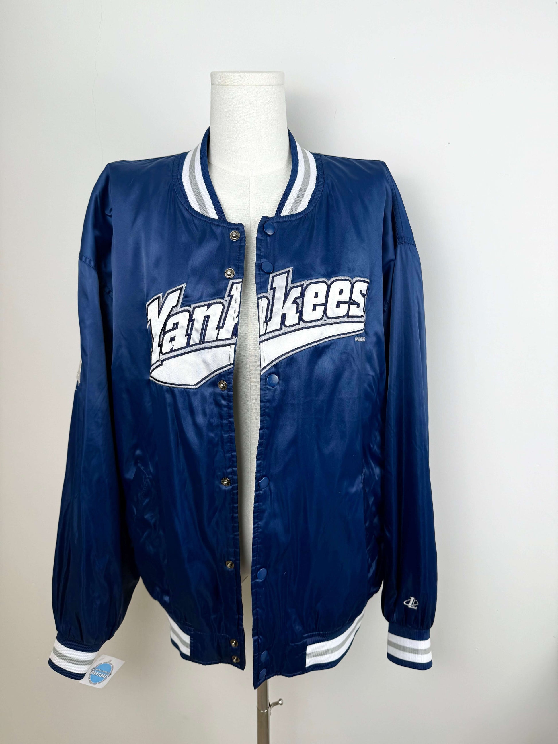 NY Yankees spell-out 1999 jacket | Laura Stappers Vintage