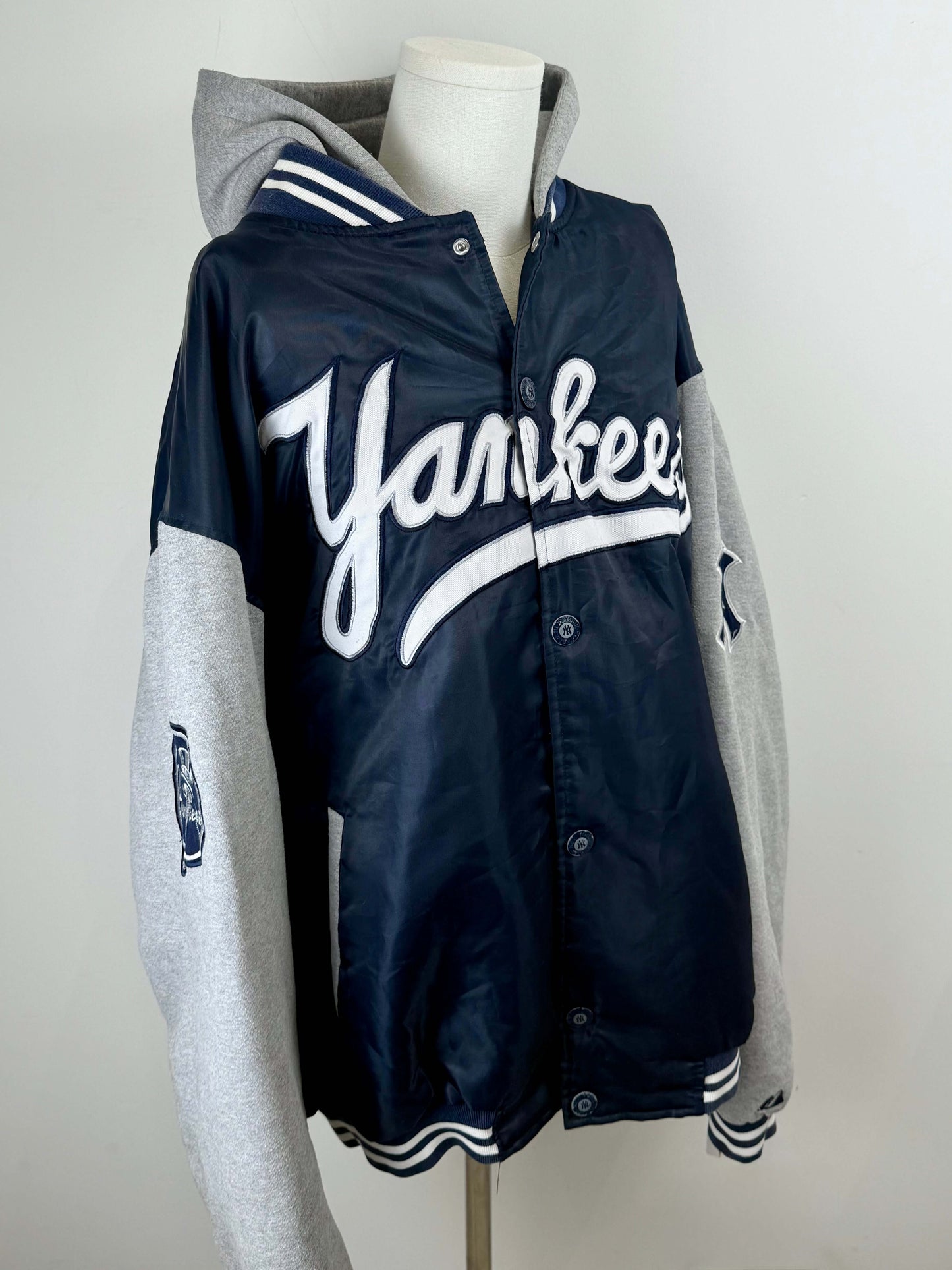 Yankees hooded bomber spell out | Laura Stappers Vintage