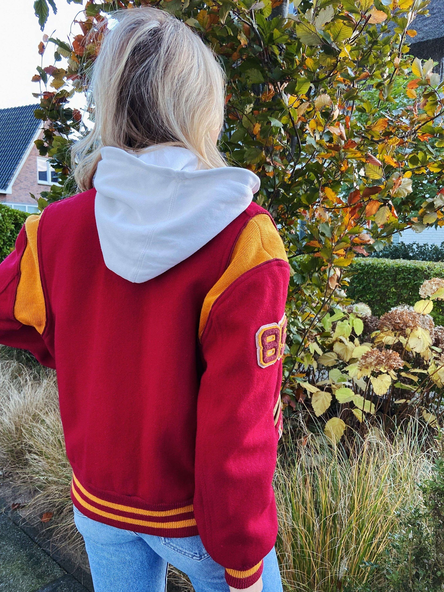 College bomber red | Laura Stappers Vintage